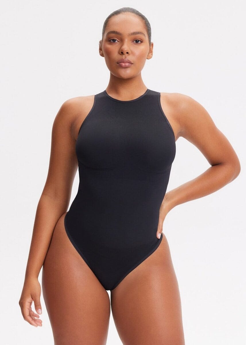 OBSESSED with this long sleeved shapewear bodysuit!! Overall AMAZING q