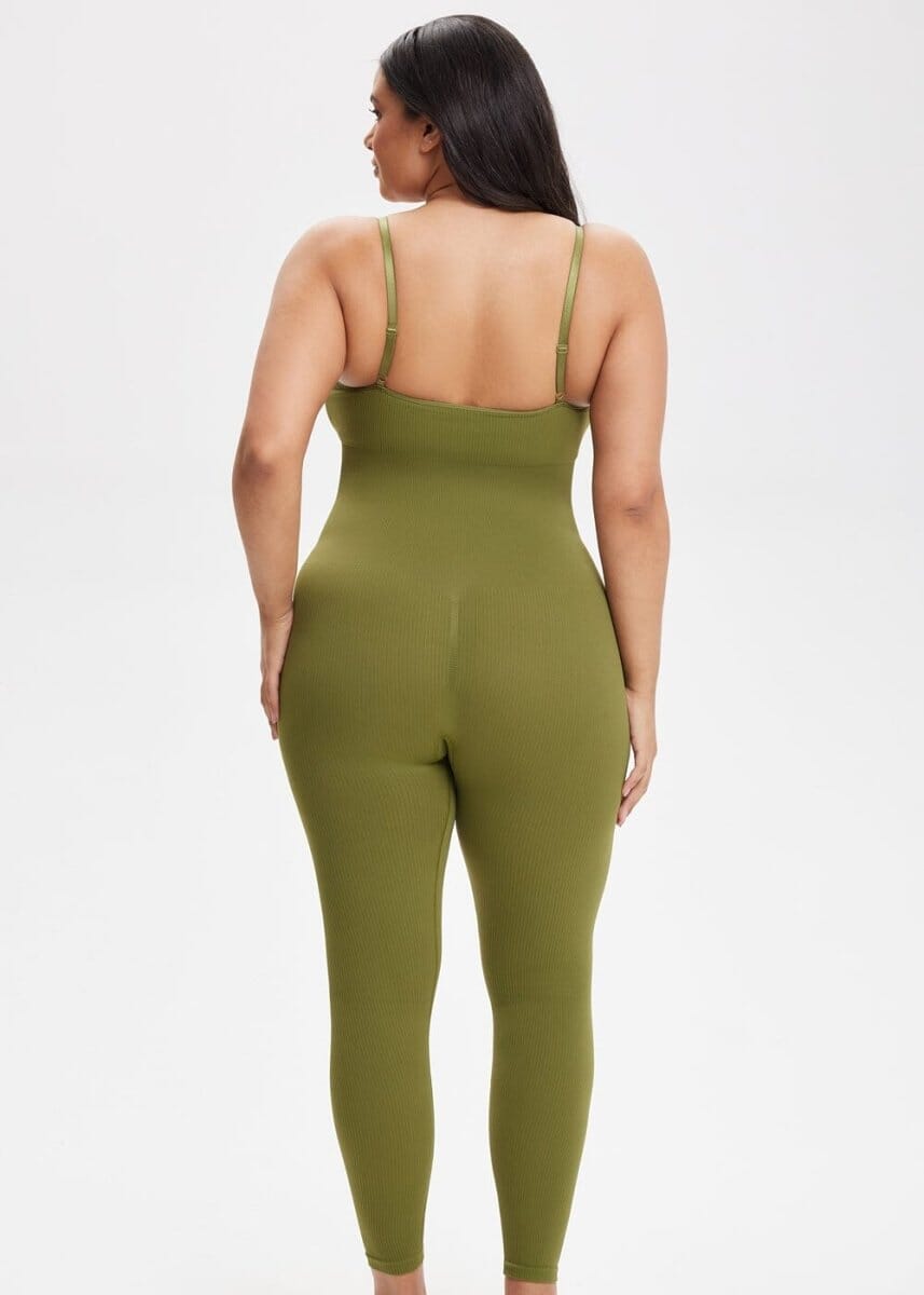 Find out why everyone is OBSESSED with our Snatching Seamless Jumpsuit